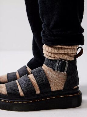 NEW Dr. Martens Clarissa II Quad Flatform